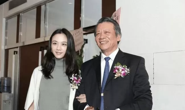 汤唯罕见谈家庭感谢丈夫金泰勇 赞女儿是个好孩子